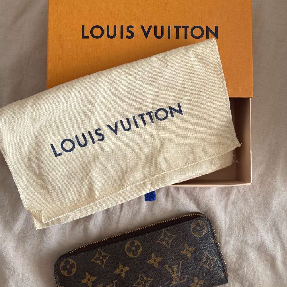 Louis Vuitton Clemence wallet in Rose Ballerine authentic - Picture 2 of 16